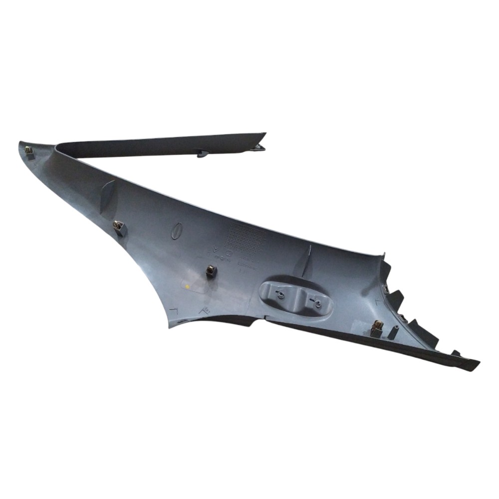 Moldura Coluna Traseira Direita Xsara Picasso 2001 2005 2010 4