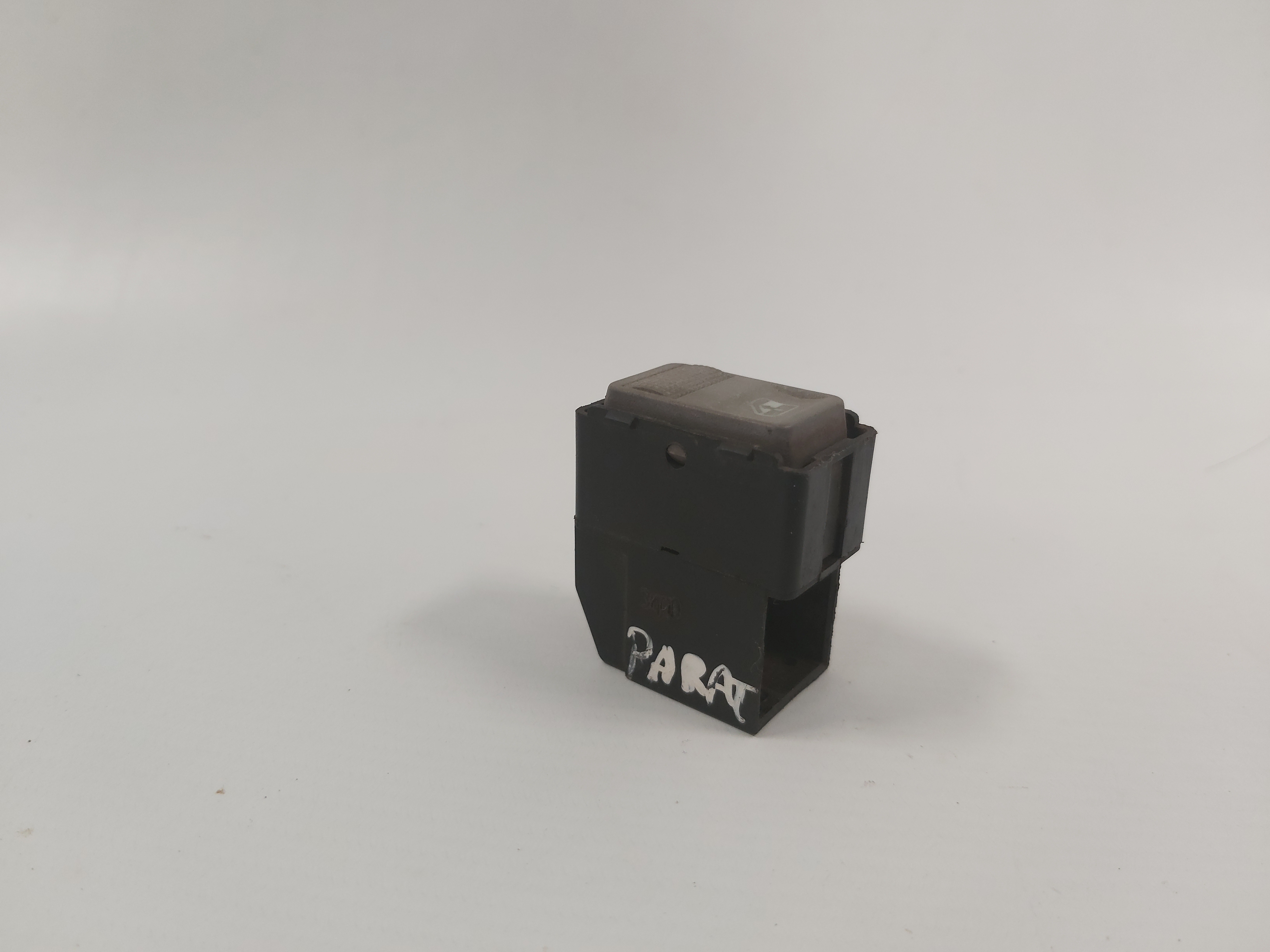 Botão Vidro Elétrico Vw Gol Parati 99 A 03 2