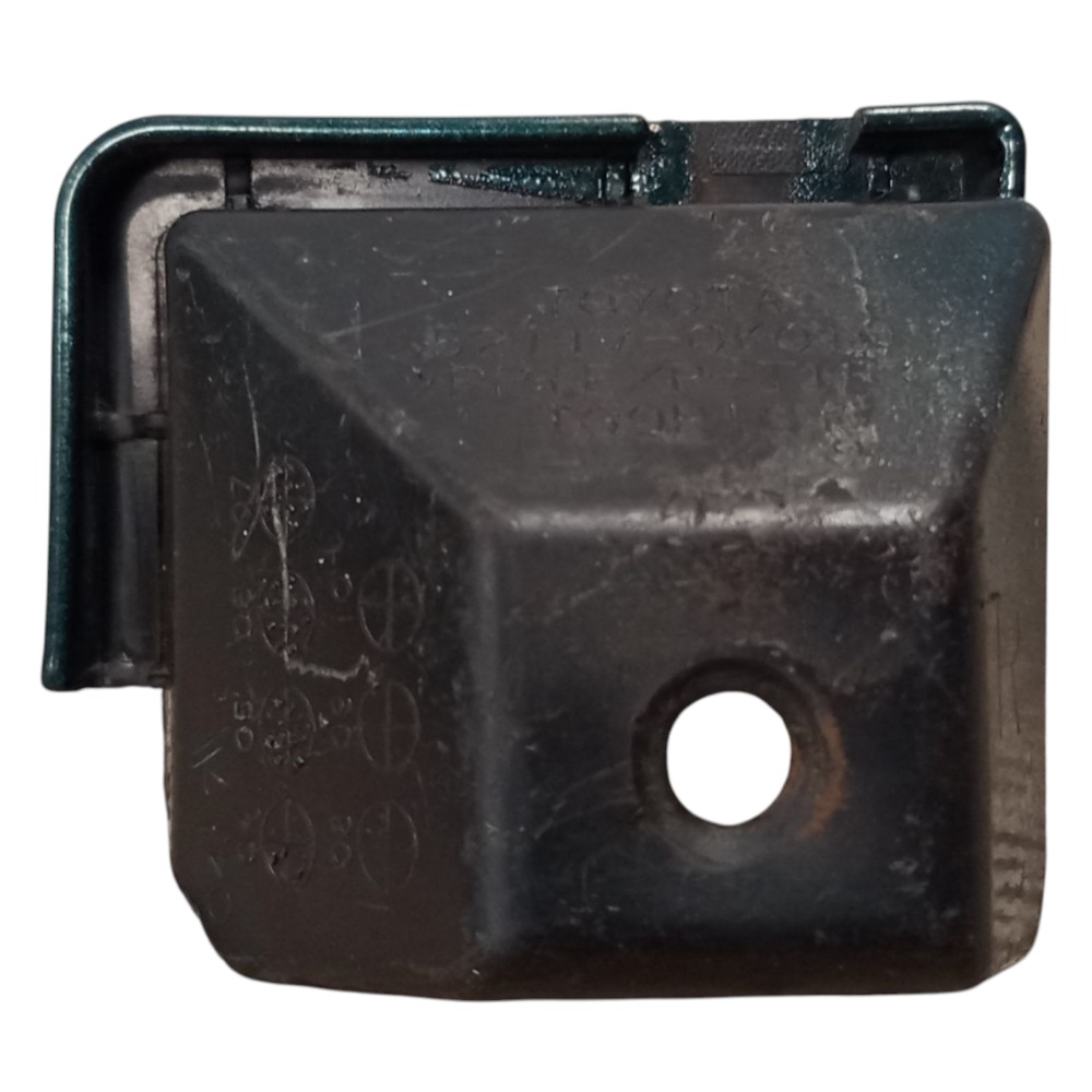 Base Parachoque Dianteiro Direito Hilux 2005 2006 2007 2012 1