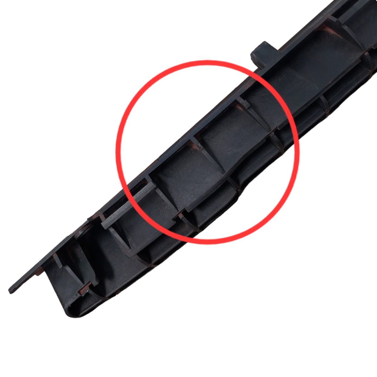 Guia Spoiler Dianteiro Esquerdo Aircross 2011 A 2015 Detalhe Preto 2