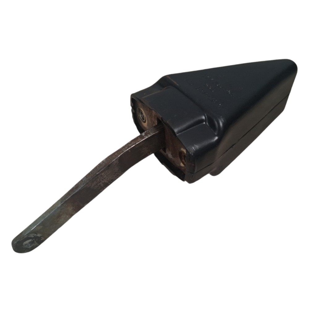 Limitador Porta Traseira Esquerda Vw Santana 92 93 94 95 96