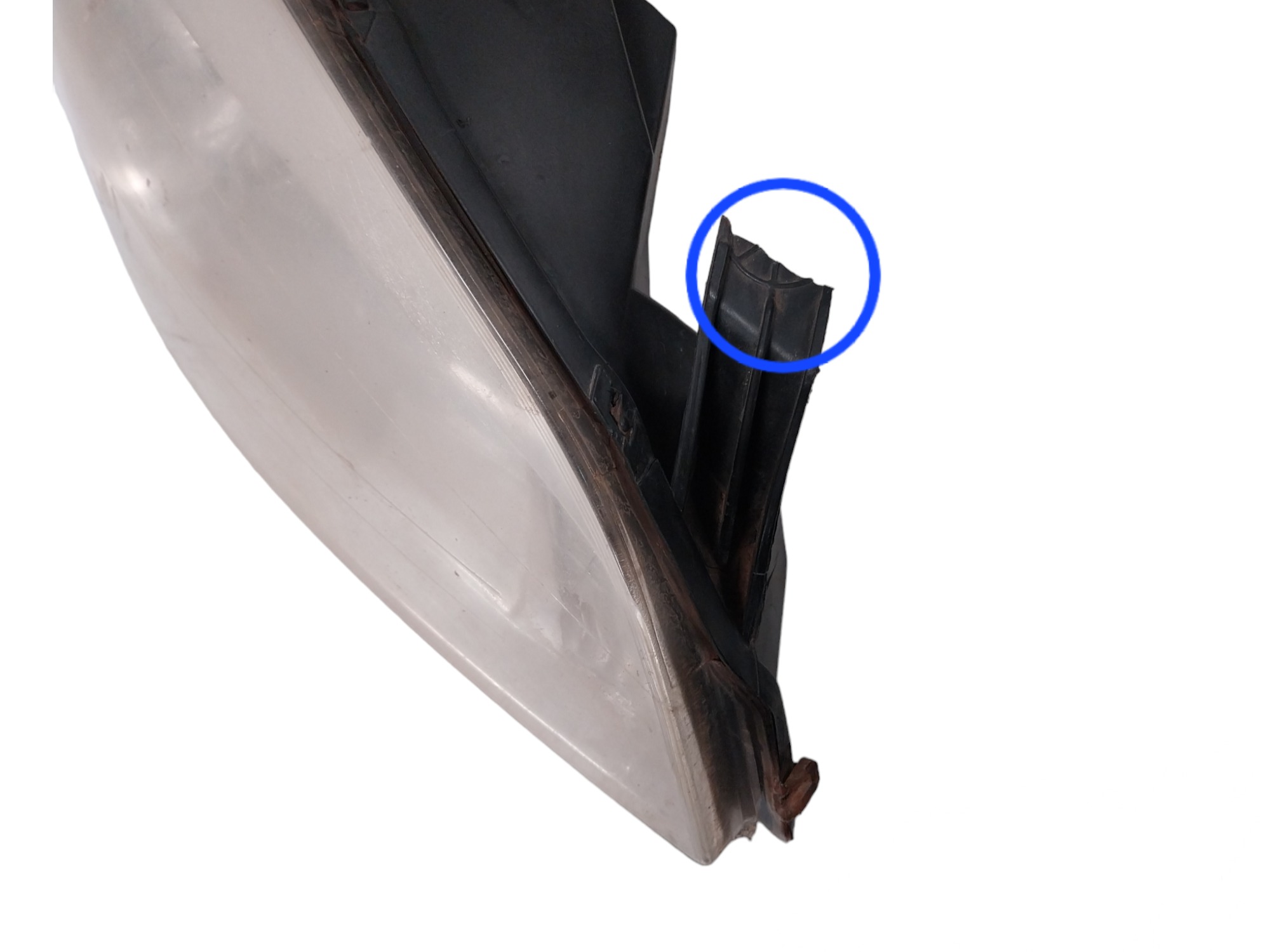 Farol Direito Celta 2006 2007 2011 2012 13 2015 Para Reparo  Esquerdo 8