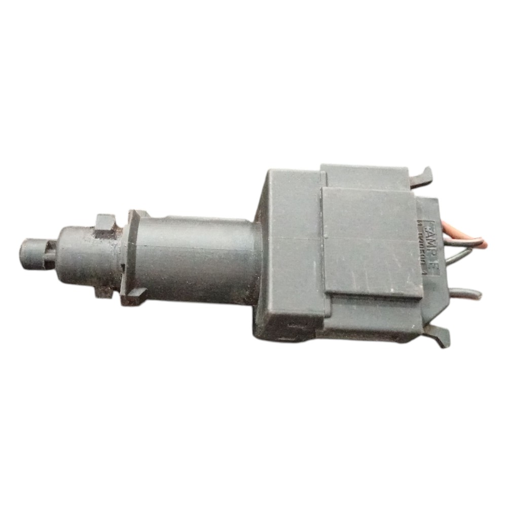 Interruptor Sensor Pedal Embreagem Vw Gol Fox Polo Golf Up Preto 2