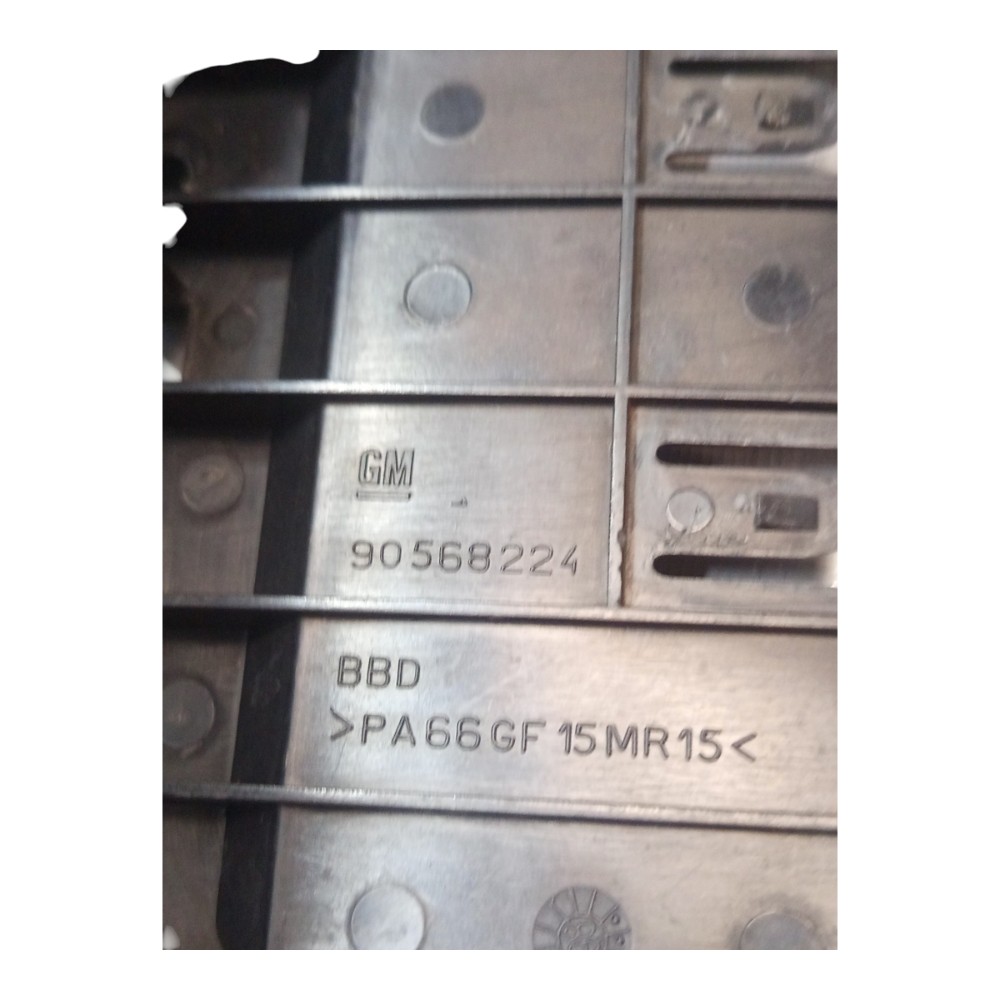 Suporte Caixa Bateria Fusíveis Vectra 97 98 99 2000 2005 6