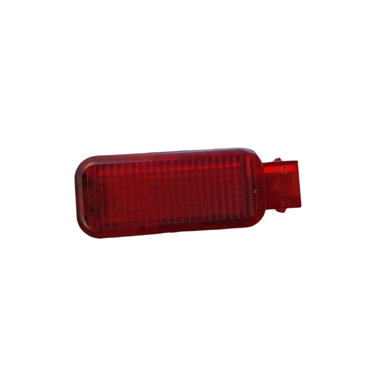 Luz Cortesia Vermelha Porta T. Direita Audi A3 97 98 A 2006  Branca