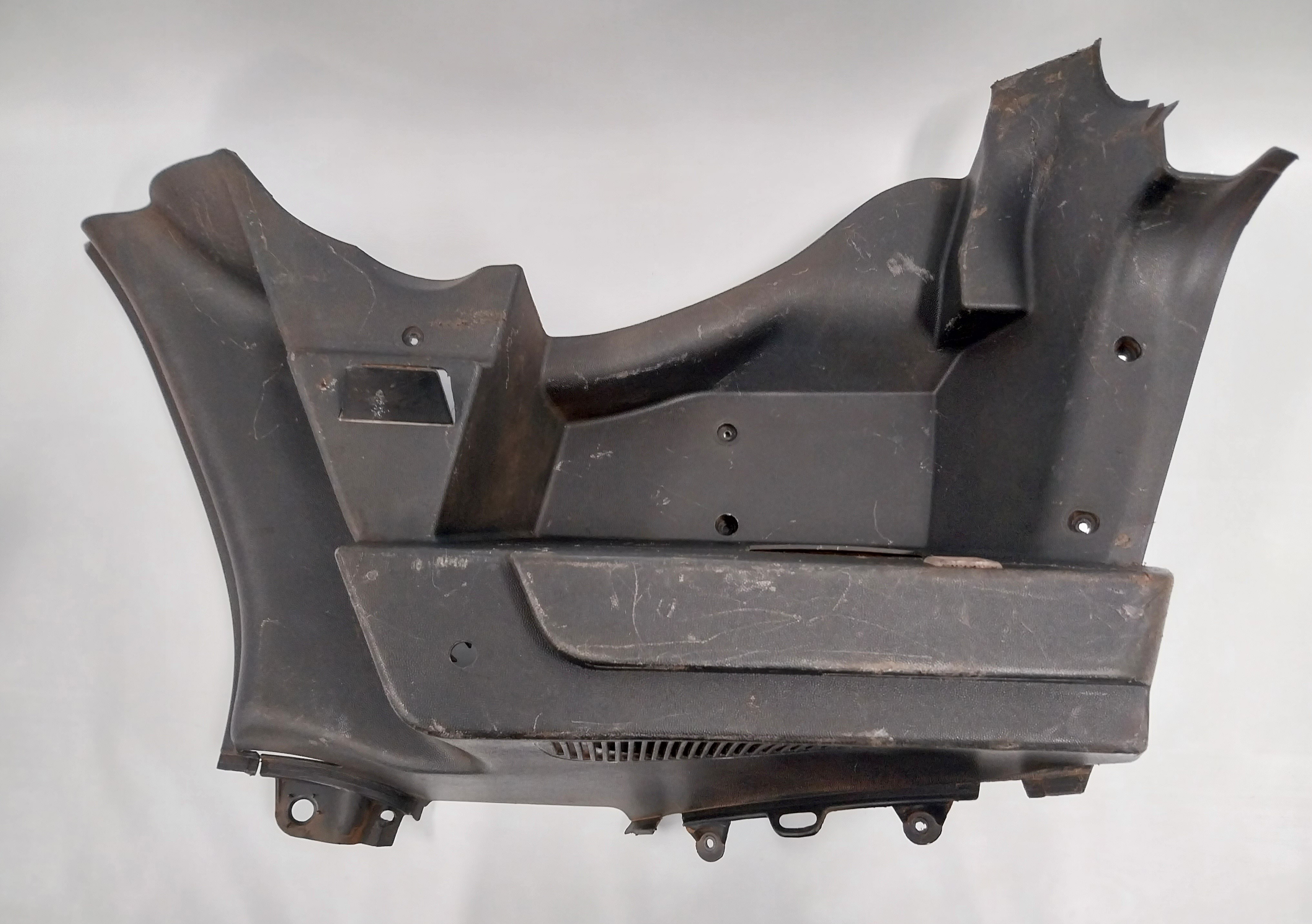 Acabamento Porta Malas Esquerdo Corsa Montana 2002 A 2012  Preto 1