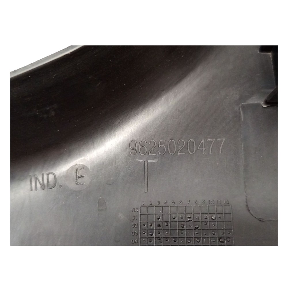 Acabamento Inferior Coluna Esquerda Peugeot 206 2001 A 2008 7