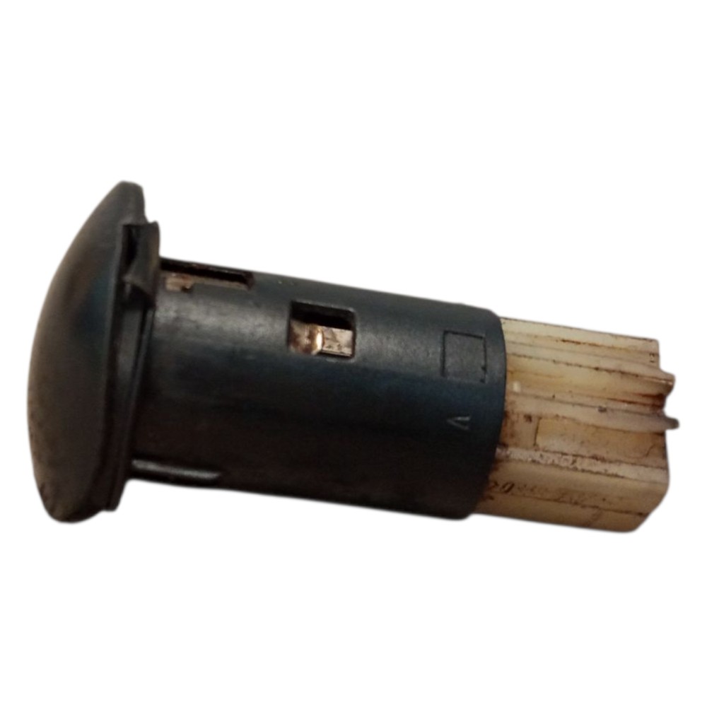 Acendedor Cigarro Peugeot 206 2001 2002 2003 2004 Detalhe 3