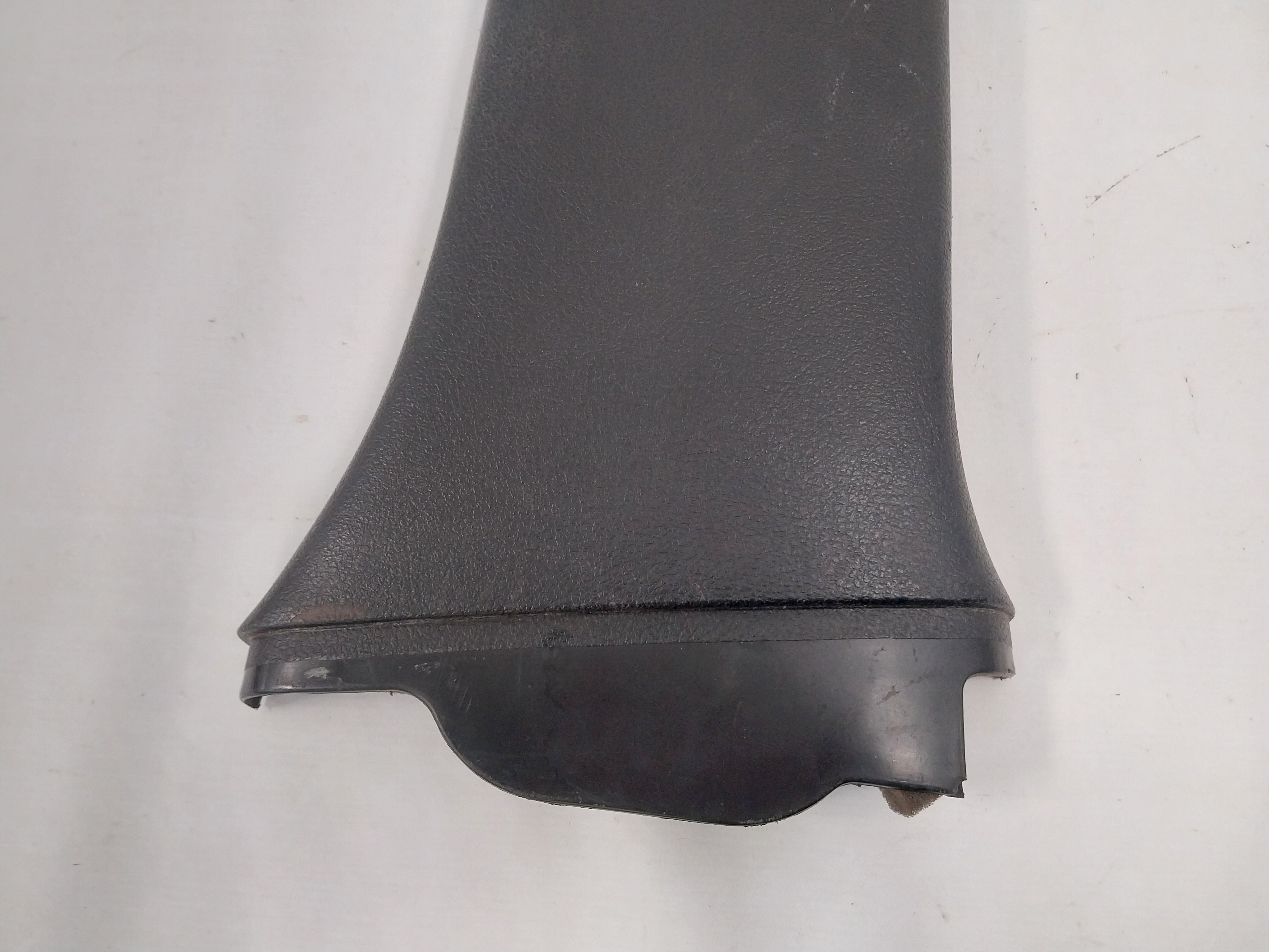 Moldura Coluna Direita Astra 99 2000 2005 2011  Preto 3