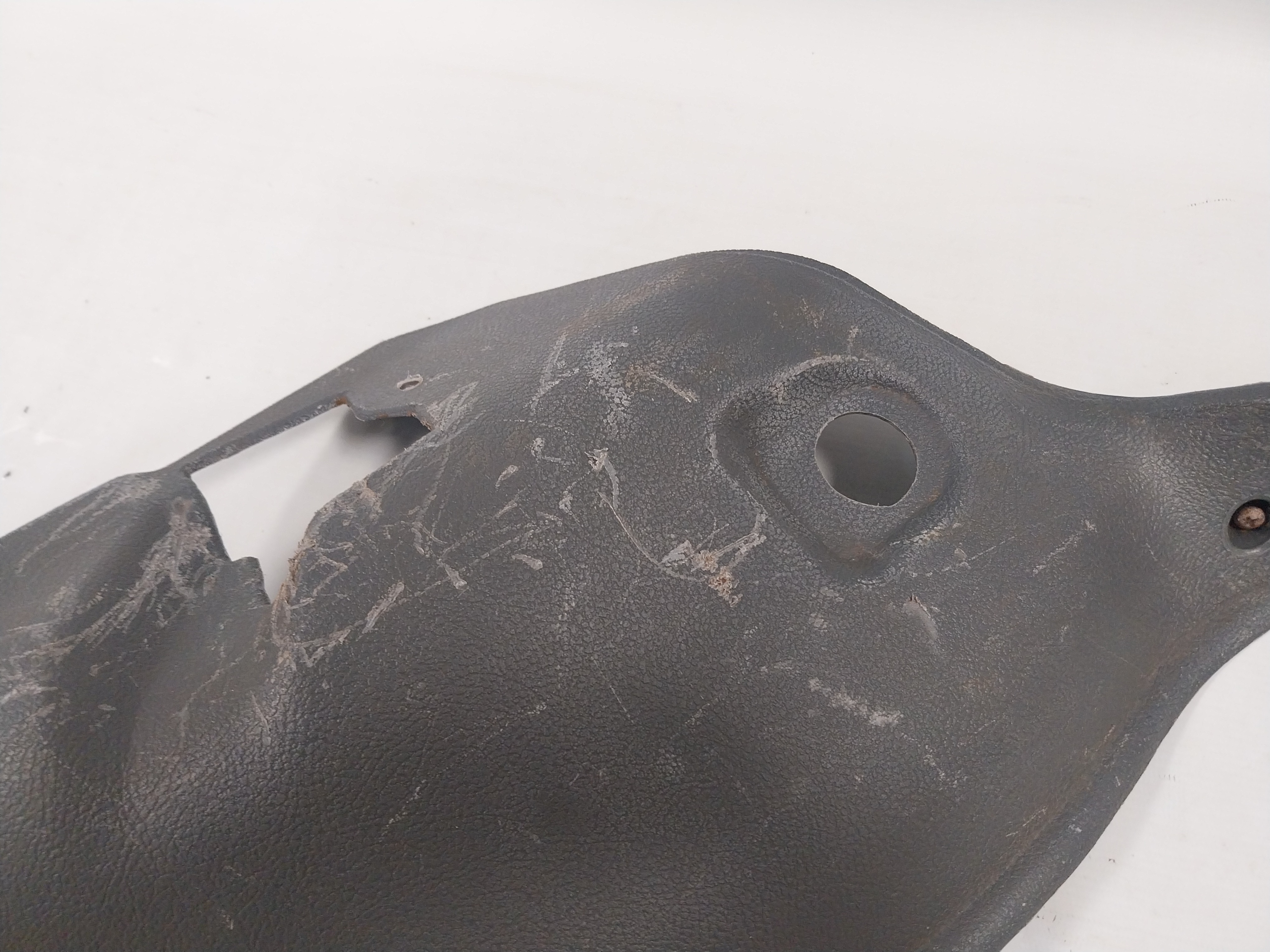 Acabamento Lateral Direito Porta Malas Palio Fiasa 97 A 2000 Preto 5