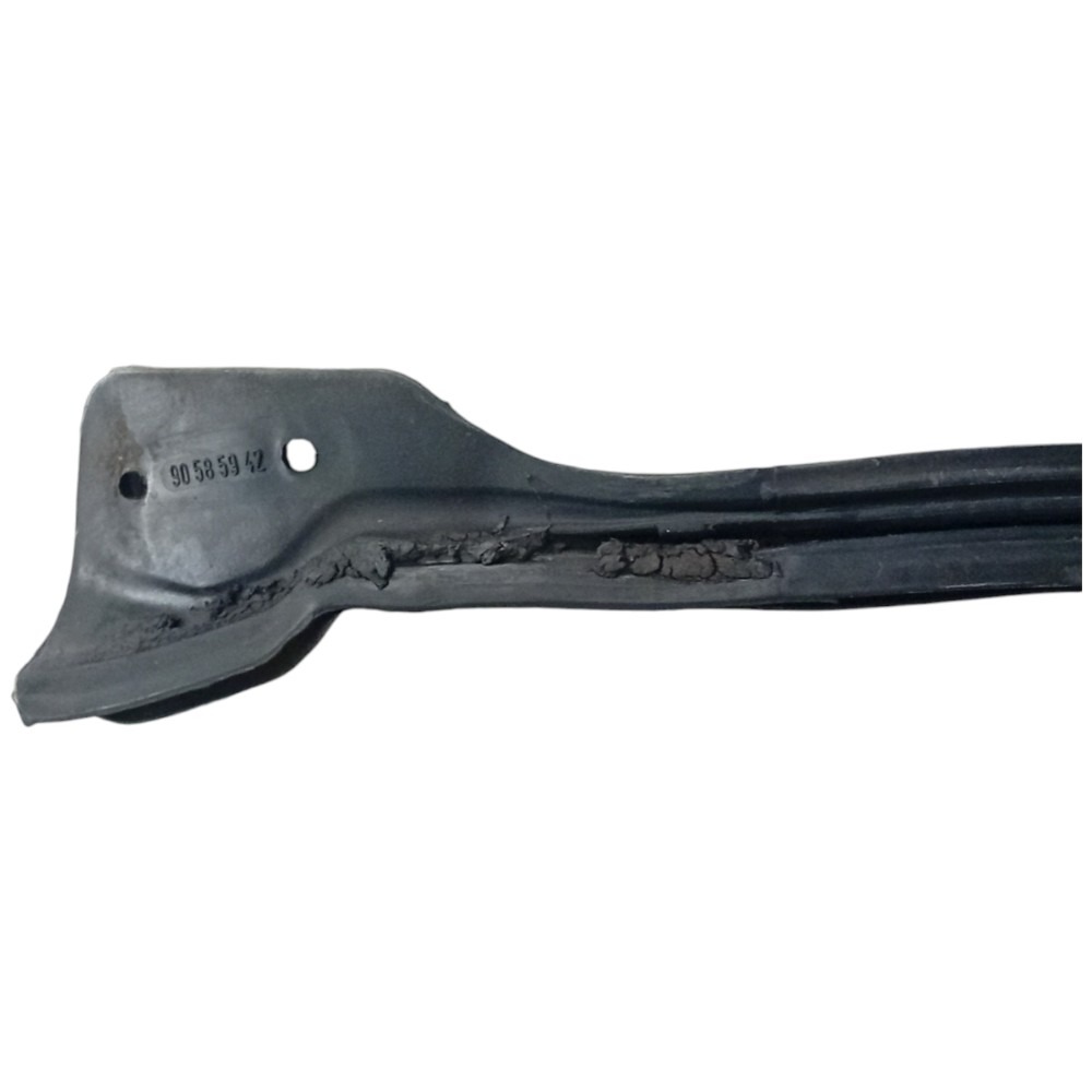 Borracha Pingadeira Porta Direita Vectra 98 2005 3