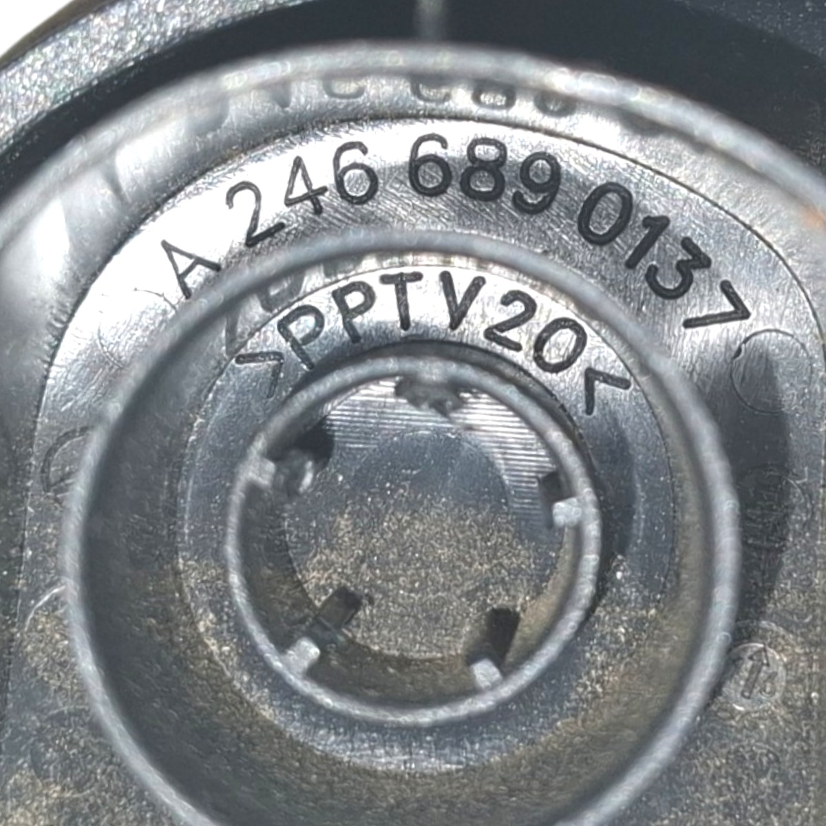 Acabamento Parafuso Traseiro Mercedes Cla200 A200 2014 2018 5