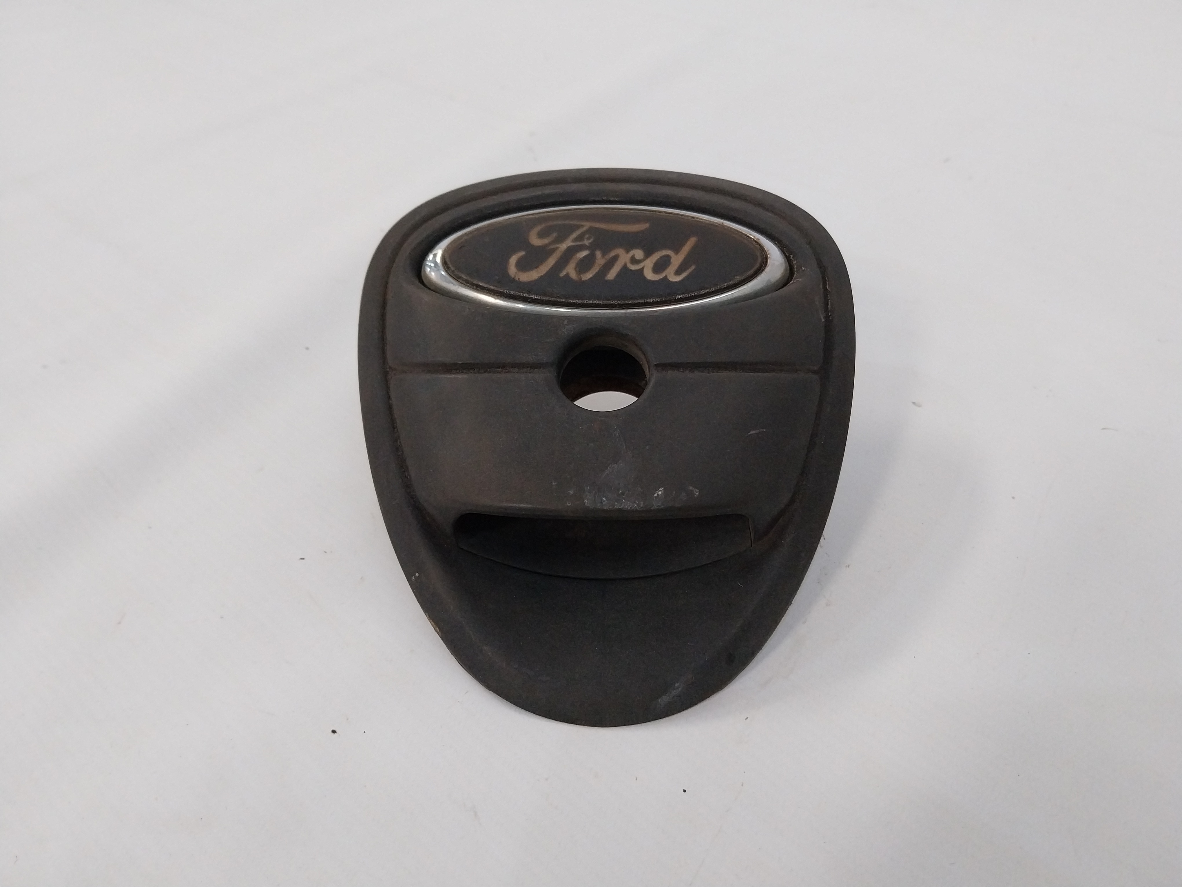 Moldura Maçaneta Tampa Traseira Ford Ka 97 98 99 2000 2001  Preto Traseira