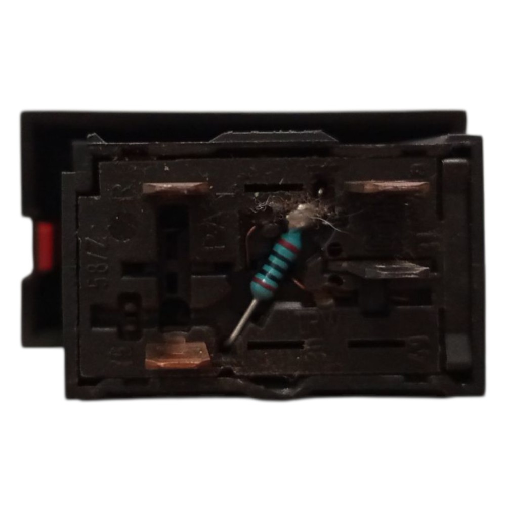 Botão Interruptor Pisca Alerta Gm Vectra 97 98 99 2000 2005 4