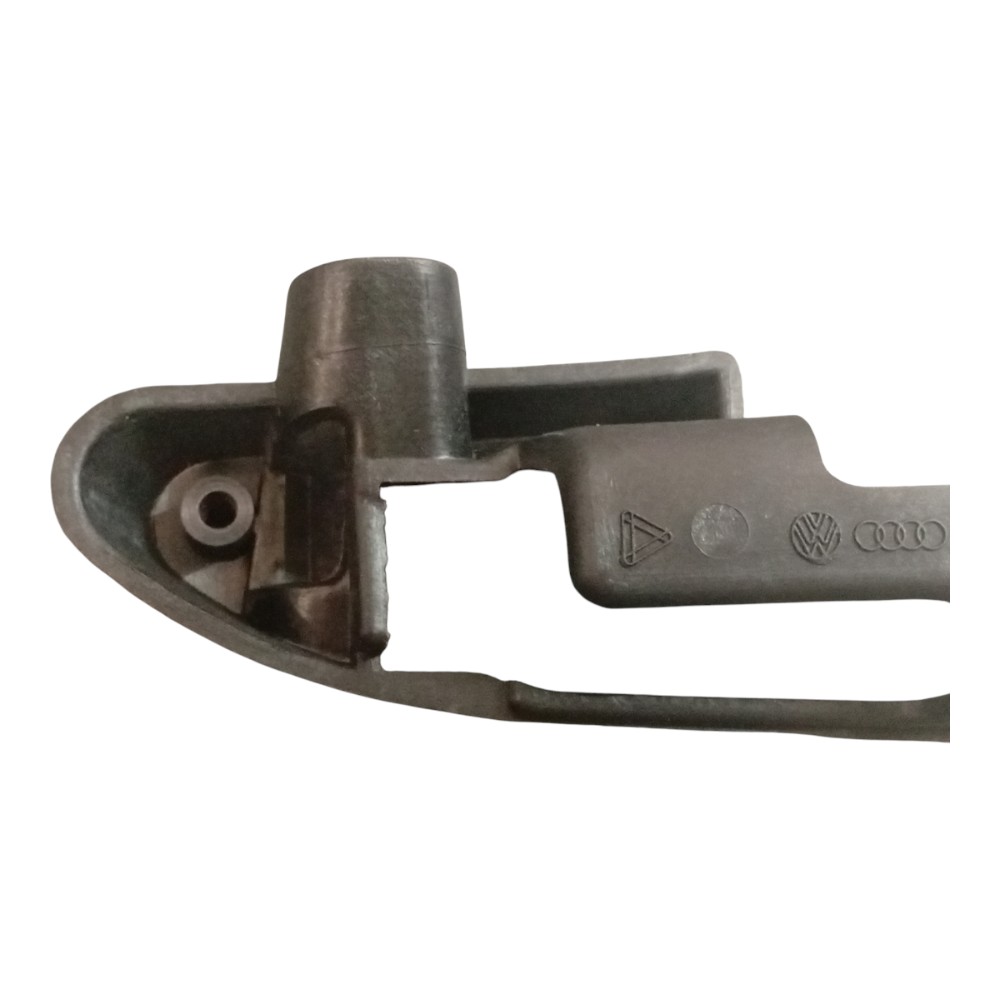 Moldura Puxador Traseiro Esquerdo Santana 98 99 2000 2006 7