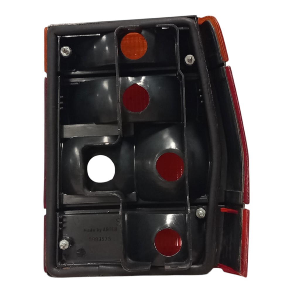 Lanterna Traseira Esquerda Fiat Premio 85 A 95 Arteb Detalhe Tricolor 2
