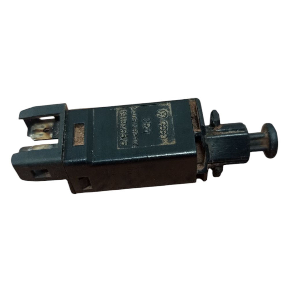 Interruptor Freio Gol Santana Saveiro Parati Golf 92 93 A 99