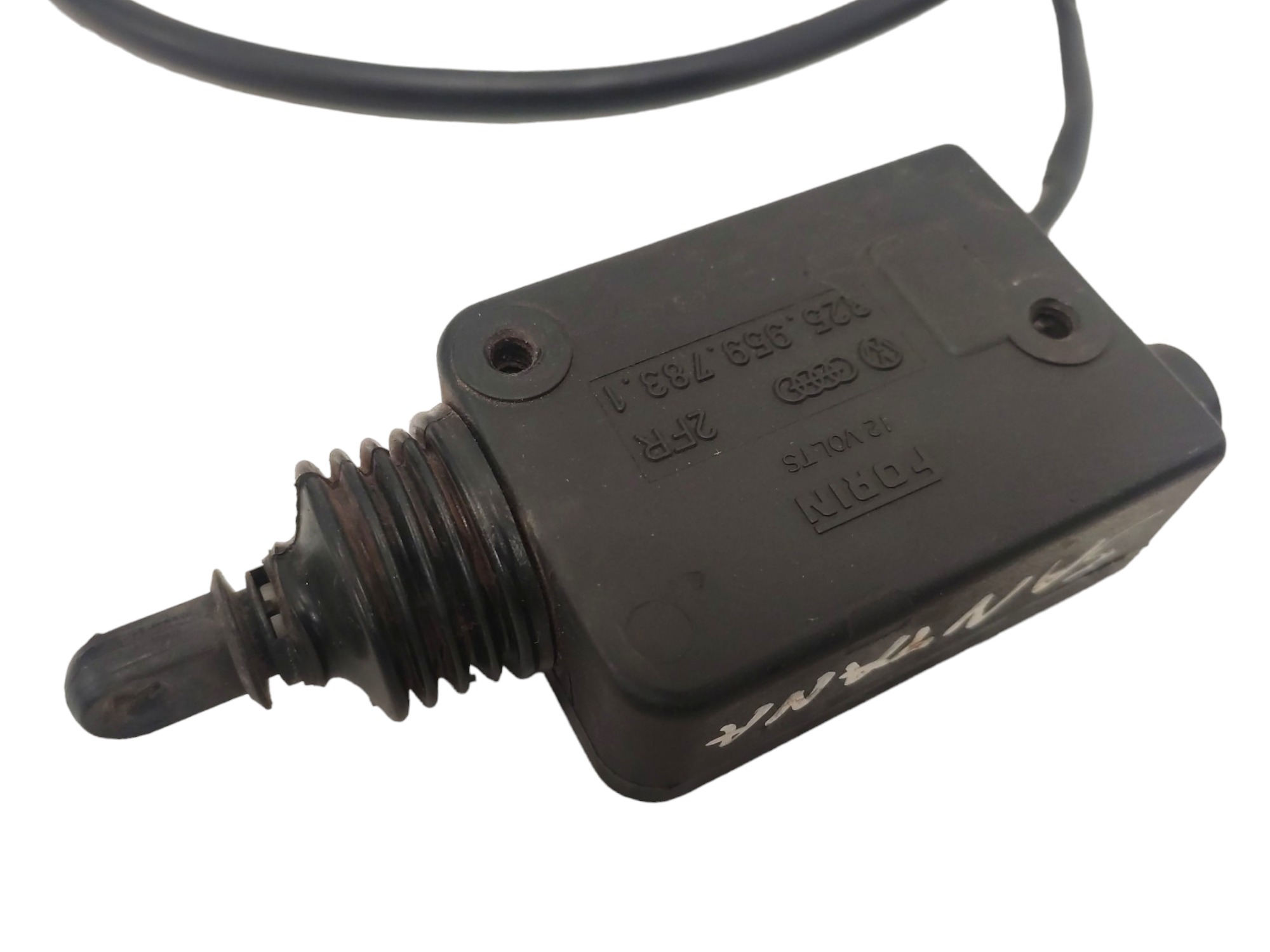 Trava Elétrica Tampa Traseira Vw Santana 91 92 93 94 95 96