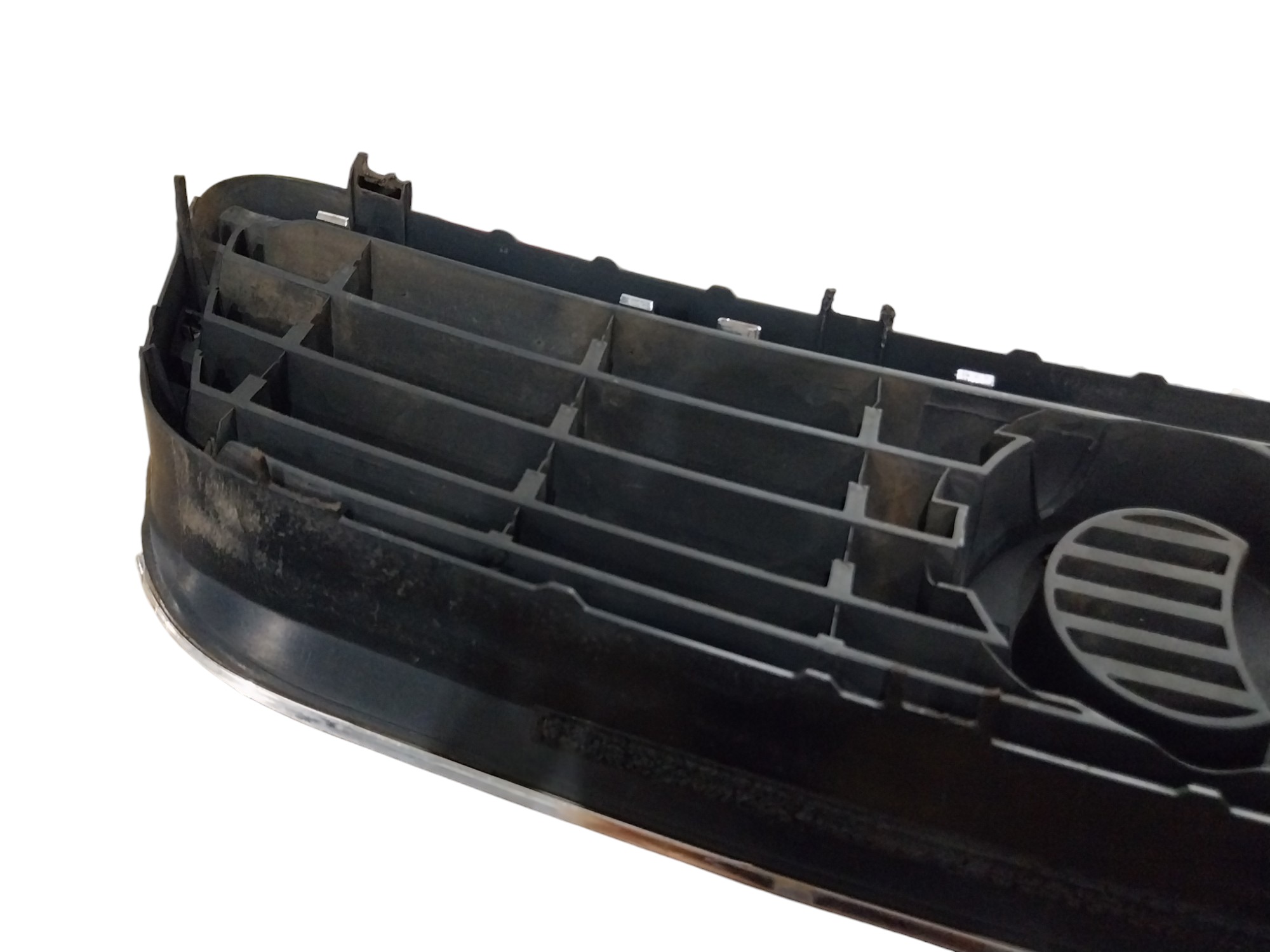 Grade Frontal Audi A3 97 98 2000 2001 2002 2003 2006 Detalhe 10