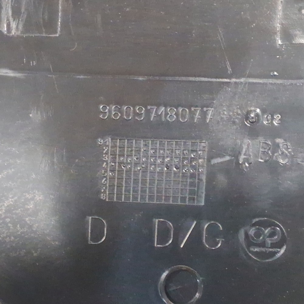 Moldura Lateral Console  Direito Peugeot 405 87 90 A 97 3