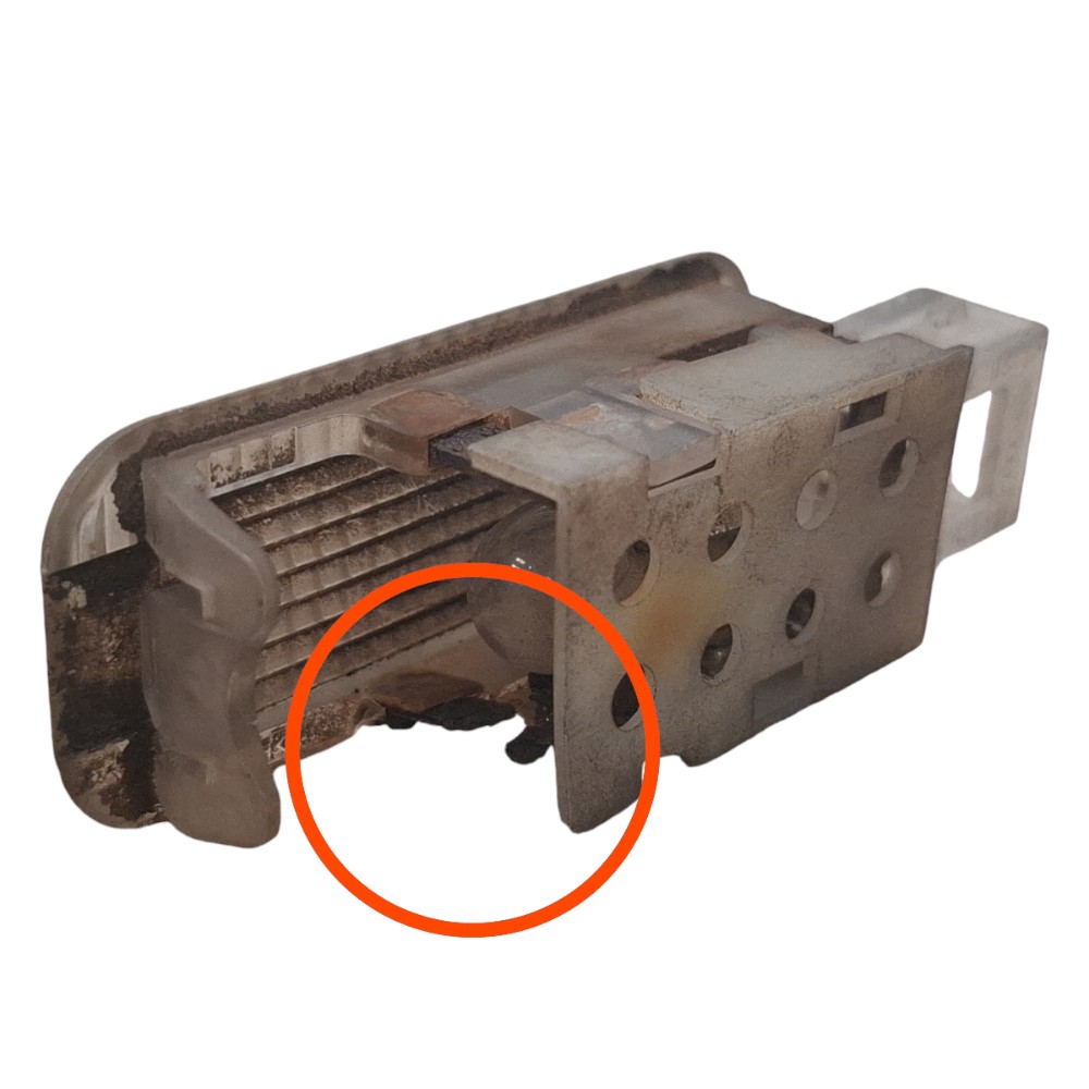 Luz Cortesia Porta Malas Audi A3 97 98 99 01 A 2006 Detalhe 3