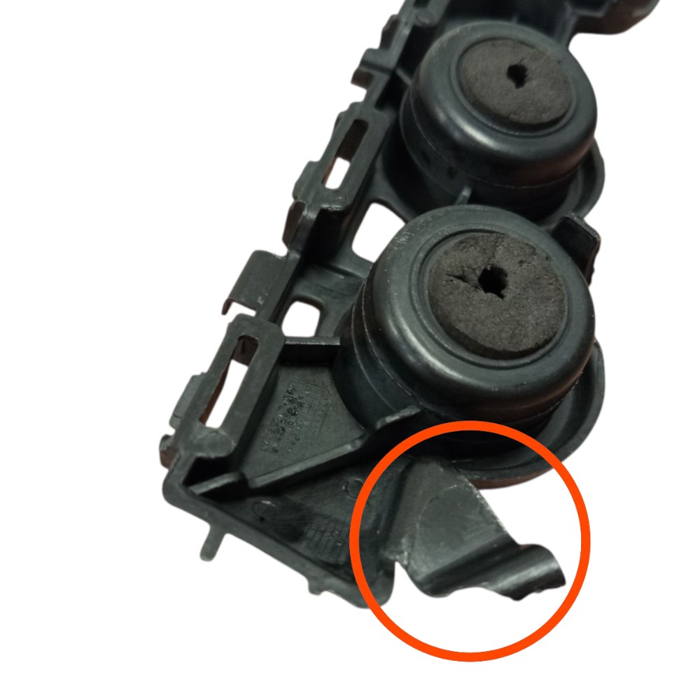 Guia Parachoque Traseiro Esq Onix 2013 2015 2017 Detalhe 3