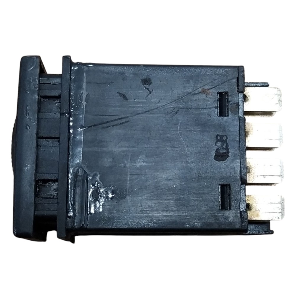 Interruptor Botão Pisca Alerta Santana Quantum 99 2000 2006 Preto 3