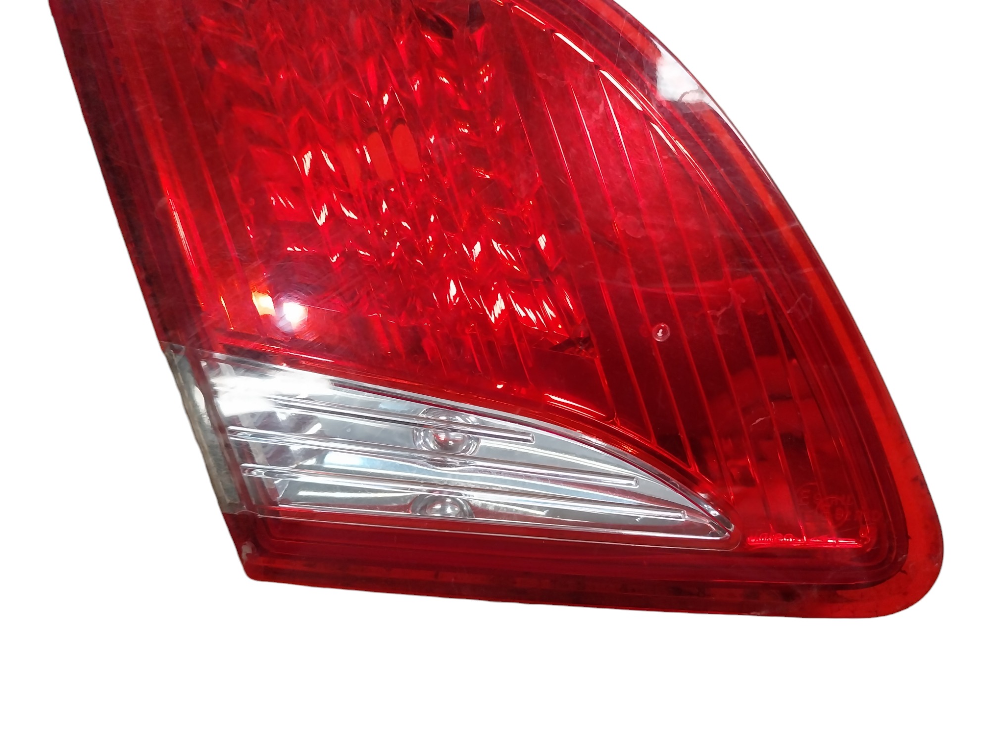 Lanterna Tampa Traseira Esquerda Peugeot 408 2012 2015 2019 Esquerdo/motorista Vermelho/transparente 2