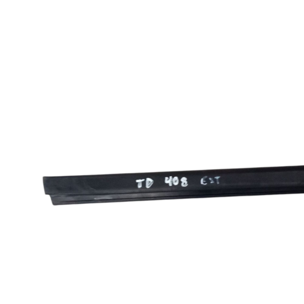 Pestana Externa Traseira Peugeot 408 2012  A 2019 Detalhe 6