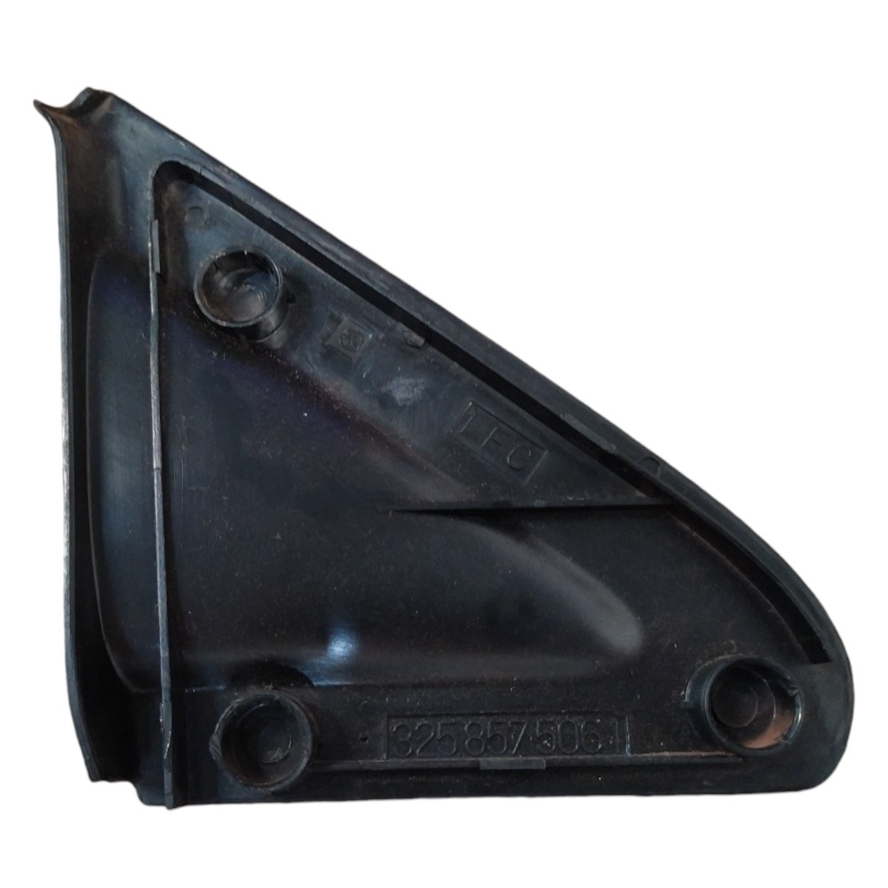 Moldura Interna Retrovisor Direito Santana 91 92 93 94 95 96 3