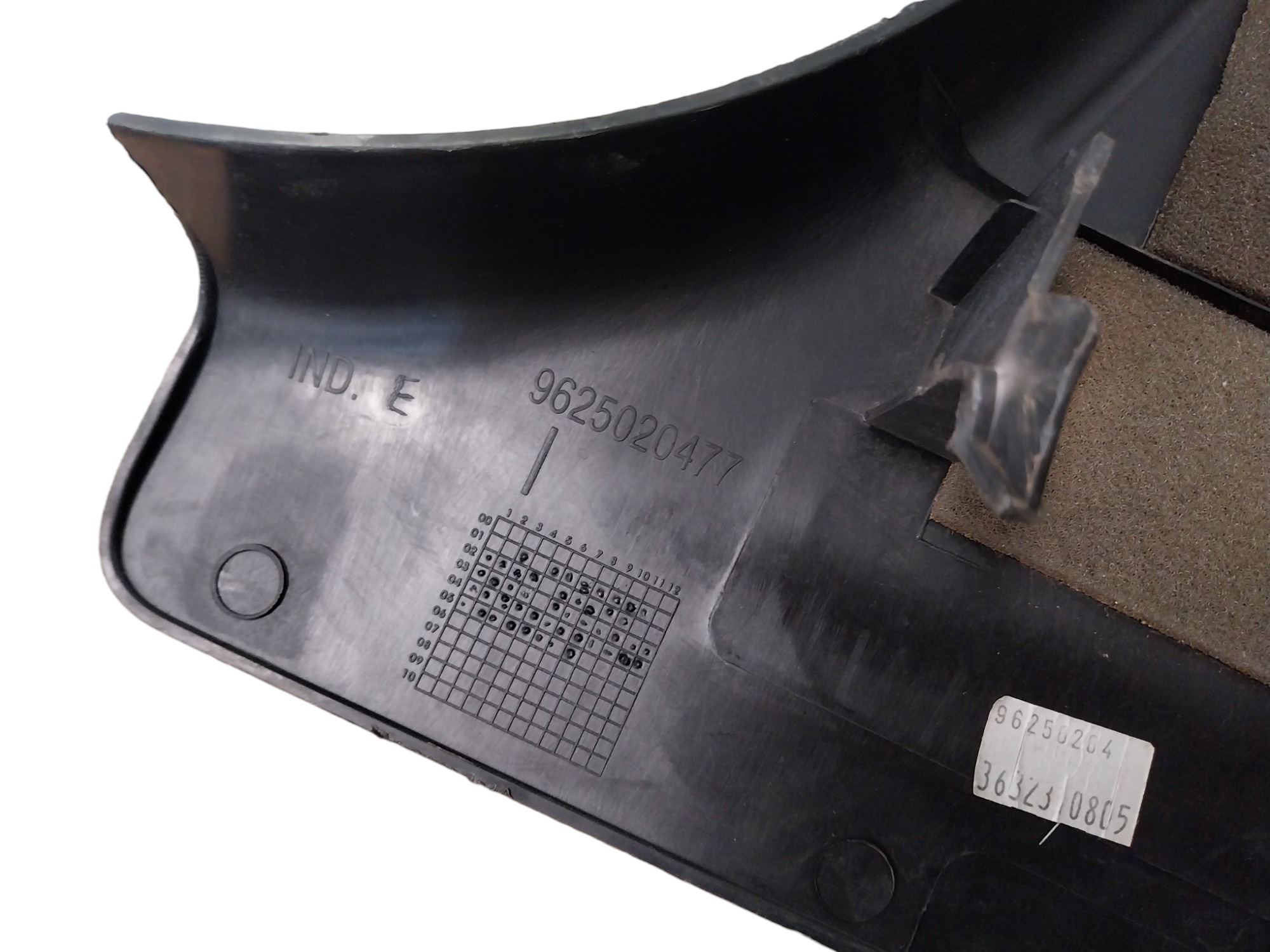 Moldura Coluna Central Esquerda Peugeot 206 2000 A  2008 4