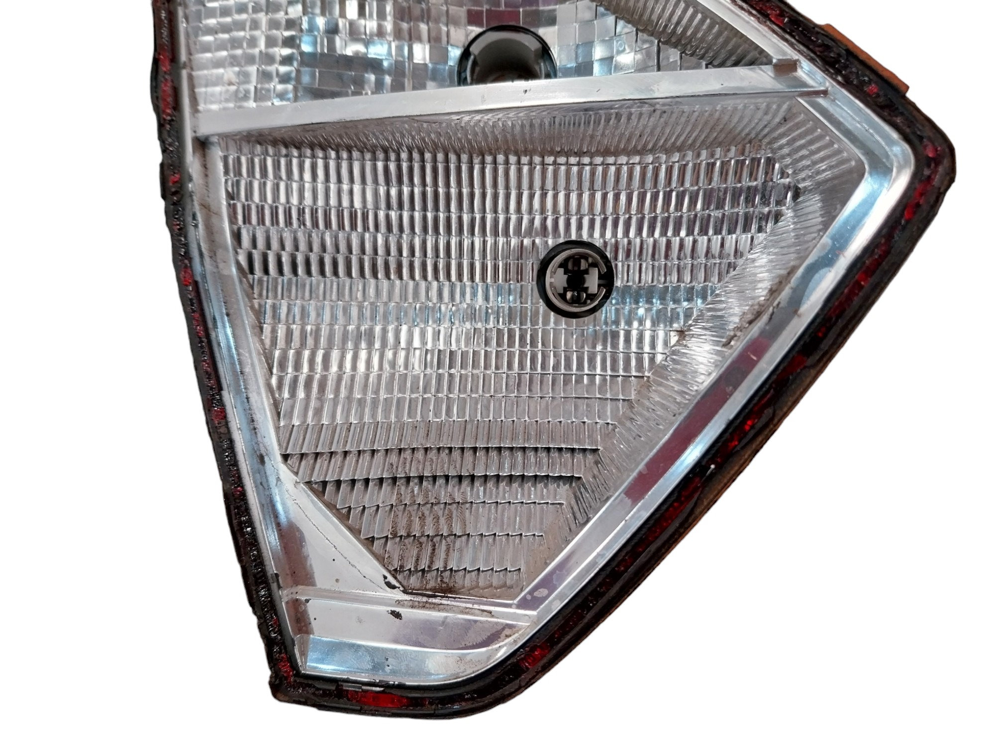 Lanterna Tampa Traseira Esquerda Voyage G6 2013 2015 2017  Esquerdo/motorista Transparente 5