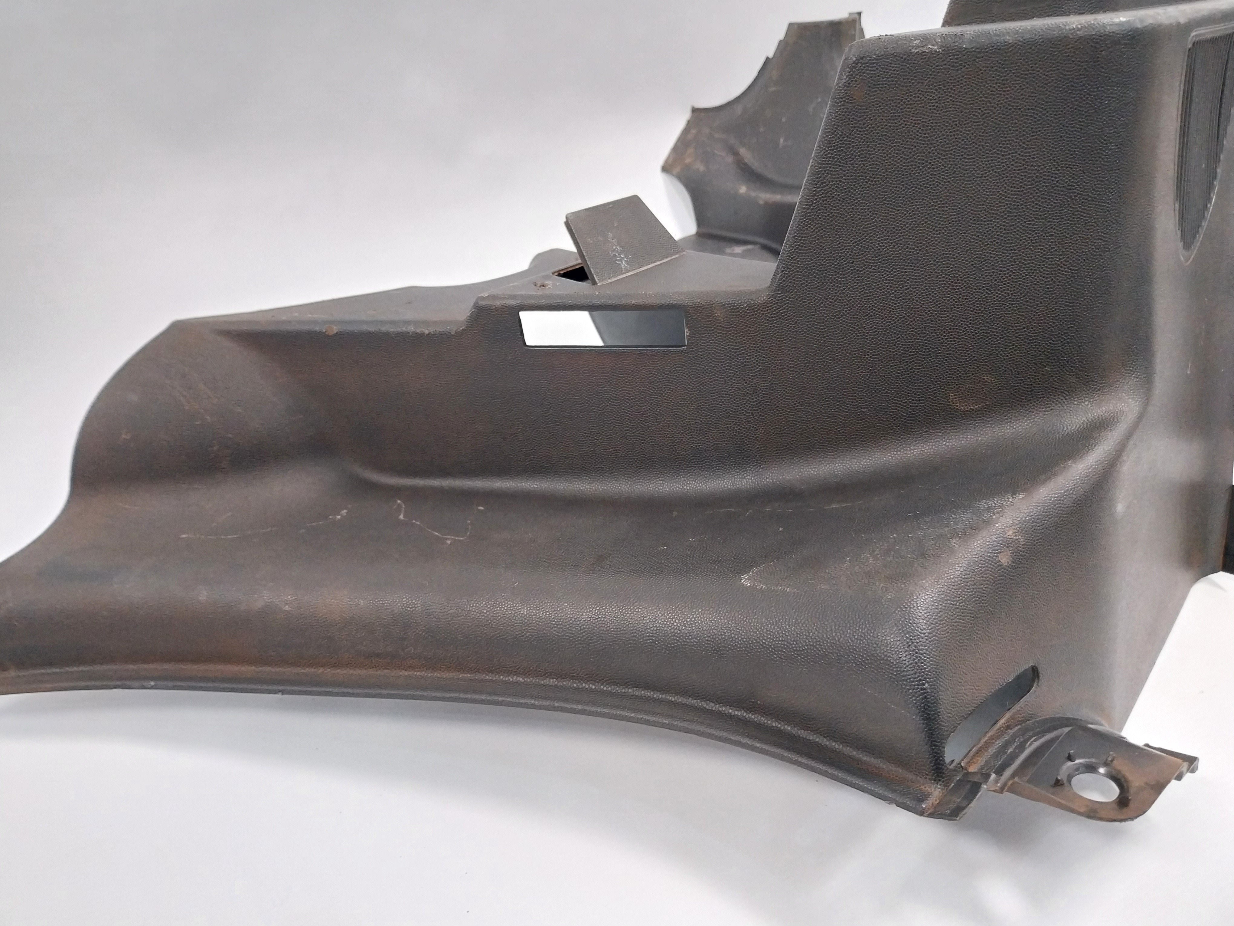 Acabamento Porta Malas Esquerdo Corsa Montana 2002 A 2012  Preto 3