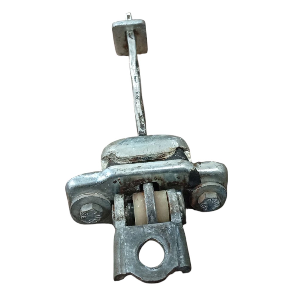 Limitador Porta Dianteira Direita Celta 2001 2006 2008 2010 6