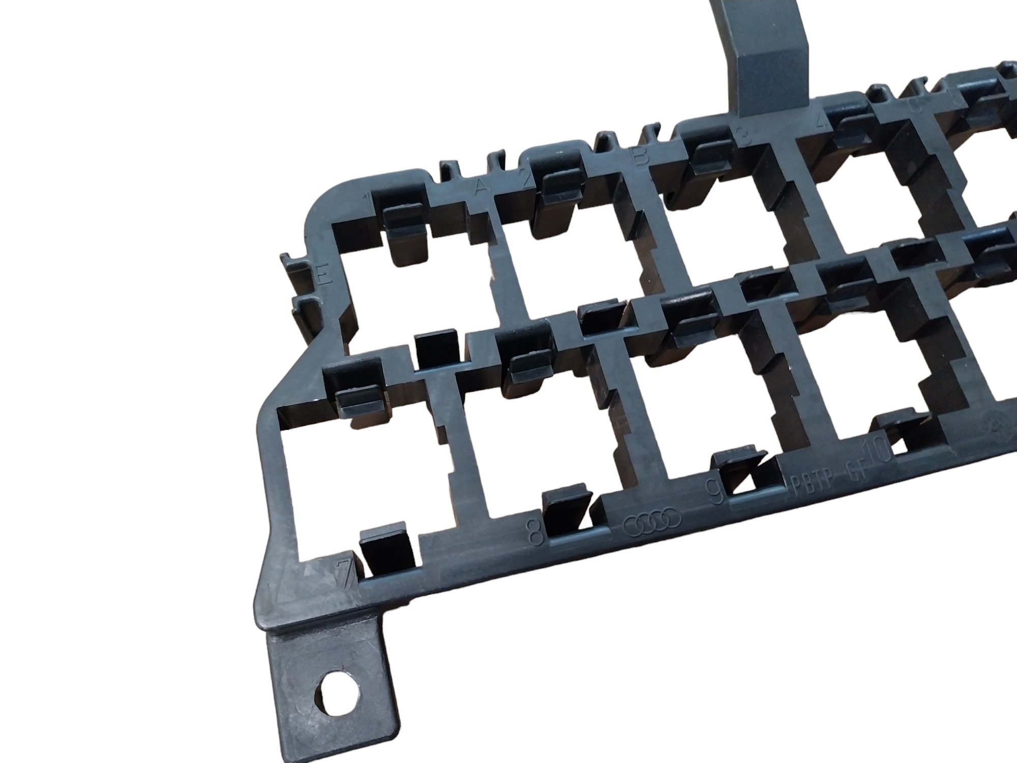 Suporte Caixa Fusíveis Audi A3 97 98 2000 2002 2003 A 2006 7