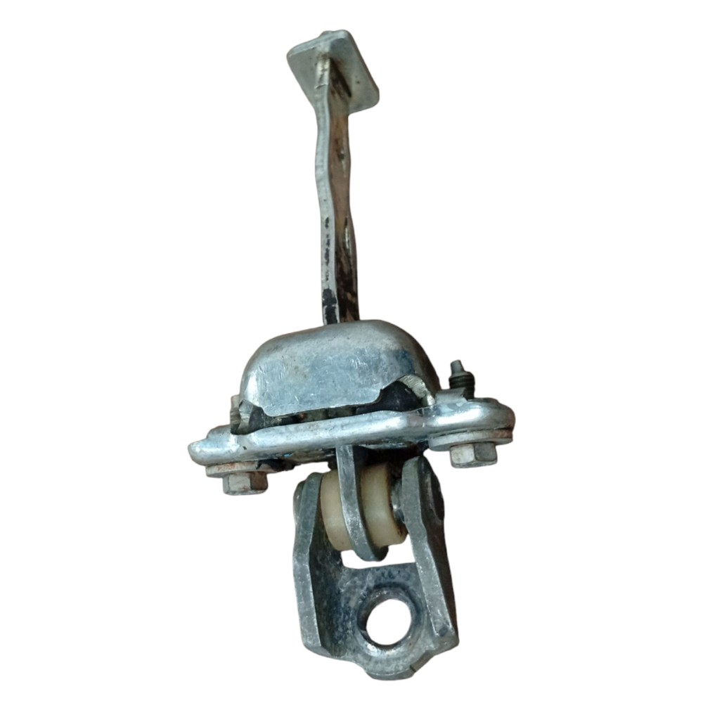 Limitador Porta Dianteira Direita Celta 2001 2006 2008 2010 3