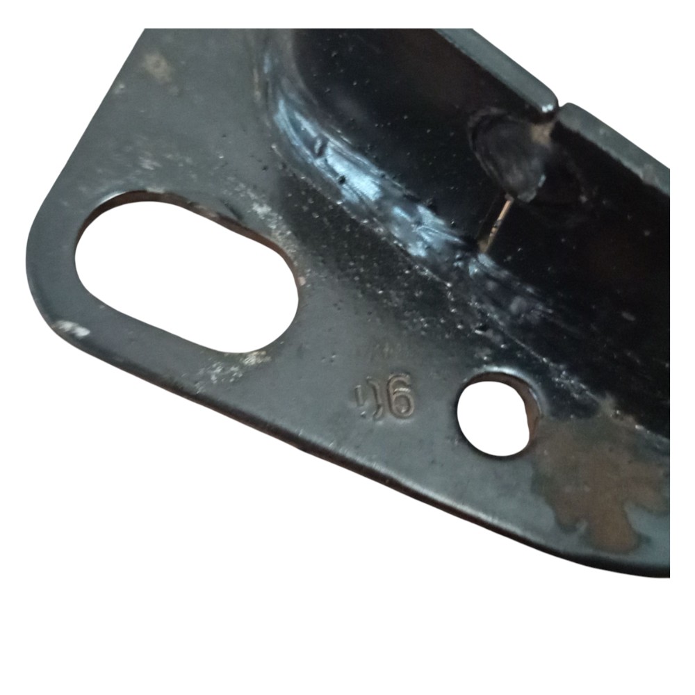 Suporte Esquerdo Eixo Traseiro Bmw E46 330 99 2000 2001 2005 7
