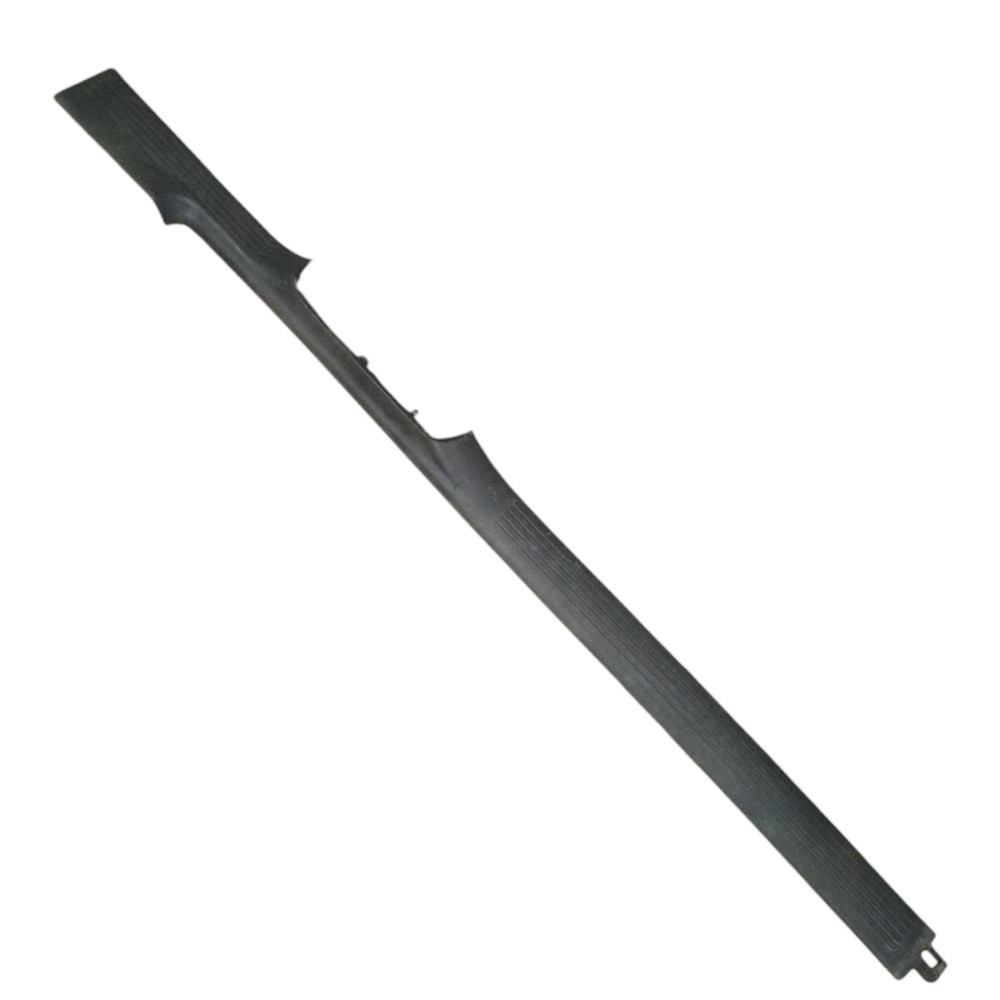 Soleira Interna Esquerda Audi A3 97 98 99 2001 2006 Detalhe  Preto 4