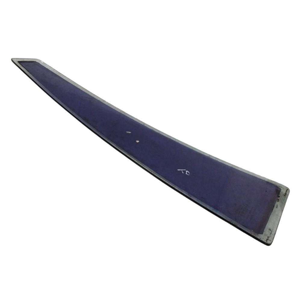 Vidro Fixo Porta Traseira Direita Santana 92 96 2000 A 2006 3