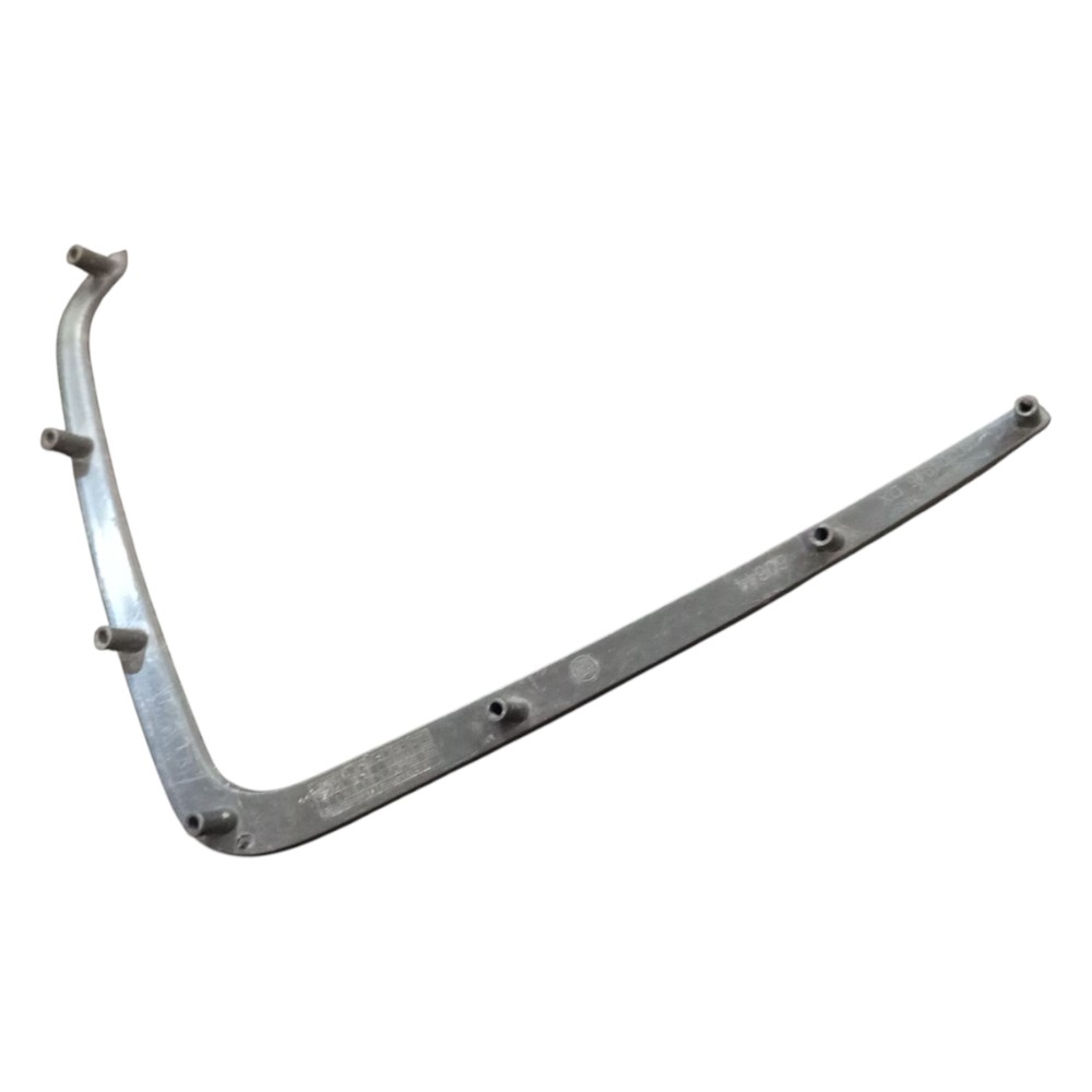 Friso Farol Milha Direito Fiat Strada 2013 A 2019 100204946 5