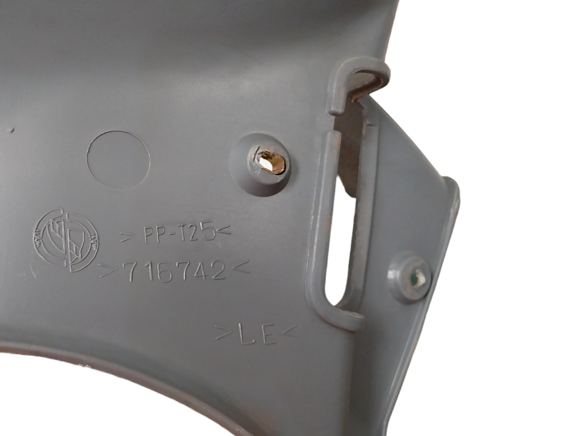 Moldura Suporte Bagagito Esquerdo Palio Weekend 96 A 2000  Cinza 6
