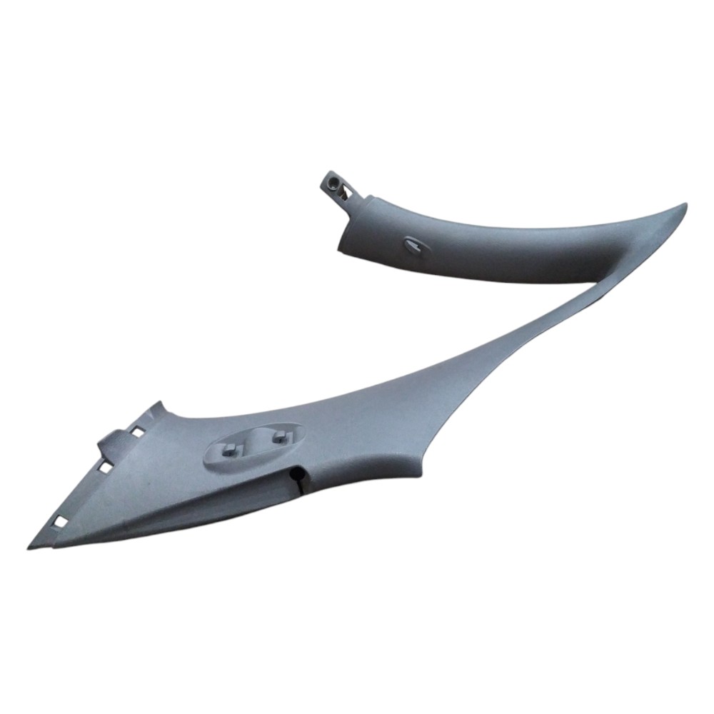 Moldura Coluna Traseira Direita Xsara Picasso 2001 2005 2010 2