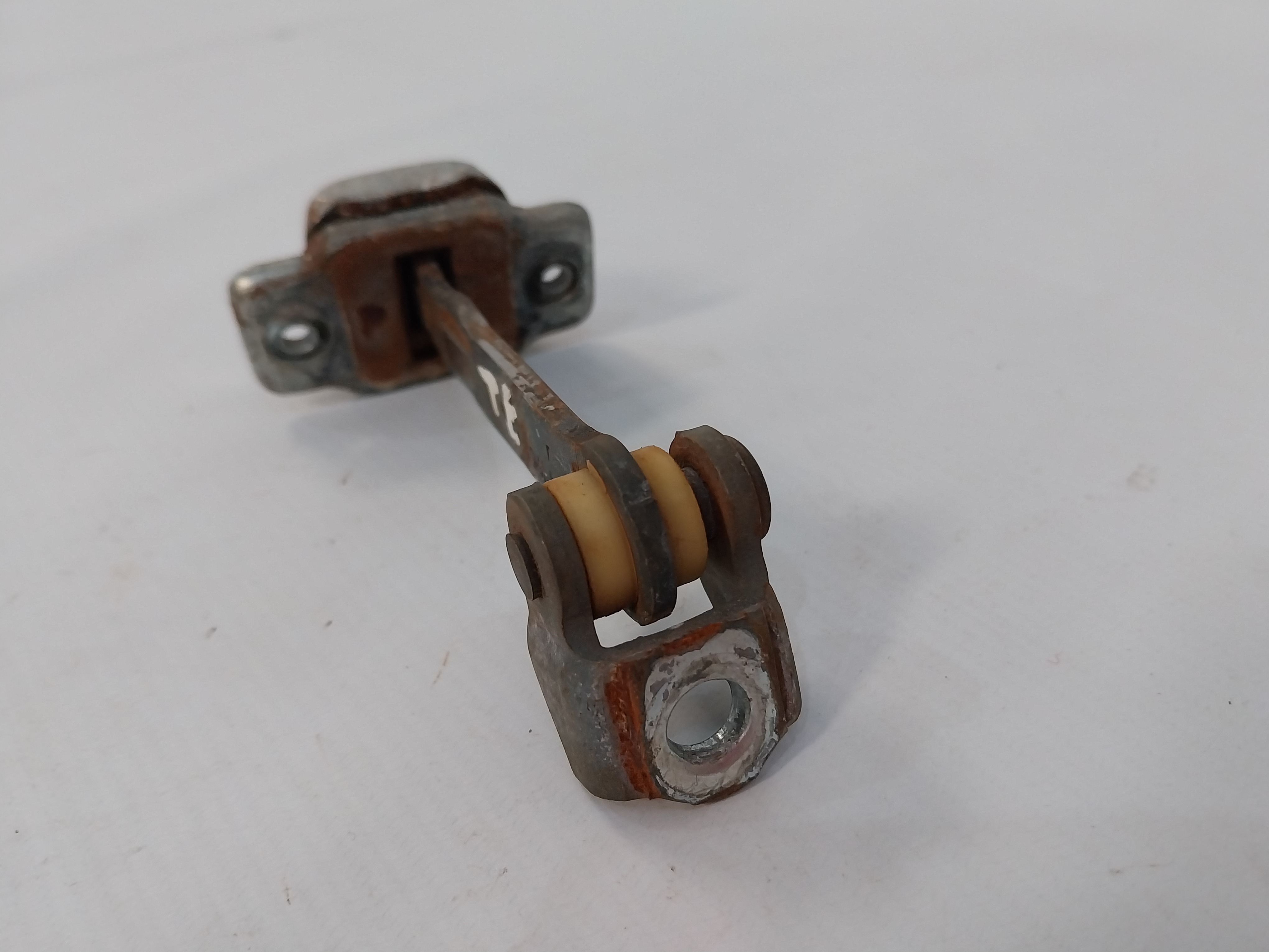 Limitador Porta Traseira Esquerda Corsa Montana 2002 2012 3