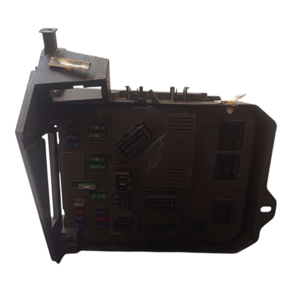 Suporte Caixa Fusíveis Peugeot 206 2002 2003 2004 2006 2008 6