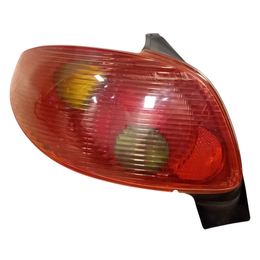 Lanterna Traseira Esquerda Peugeot 206 2001 A 2008 Detalhe Esquerdo/motorista Vermelho