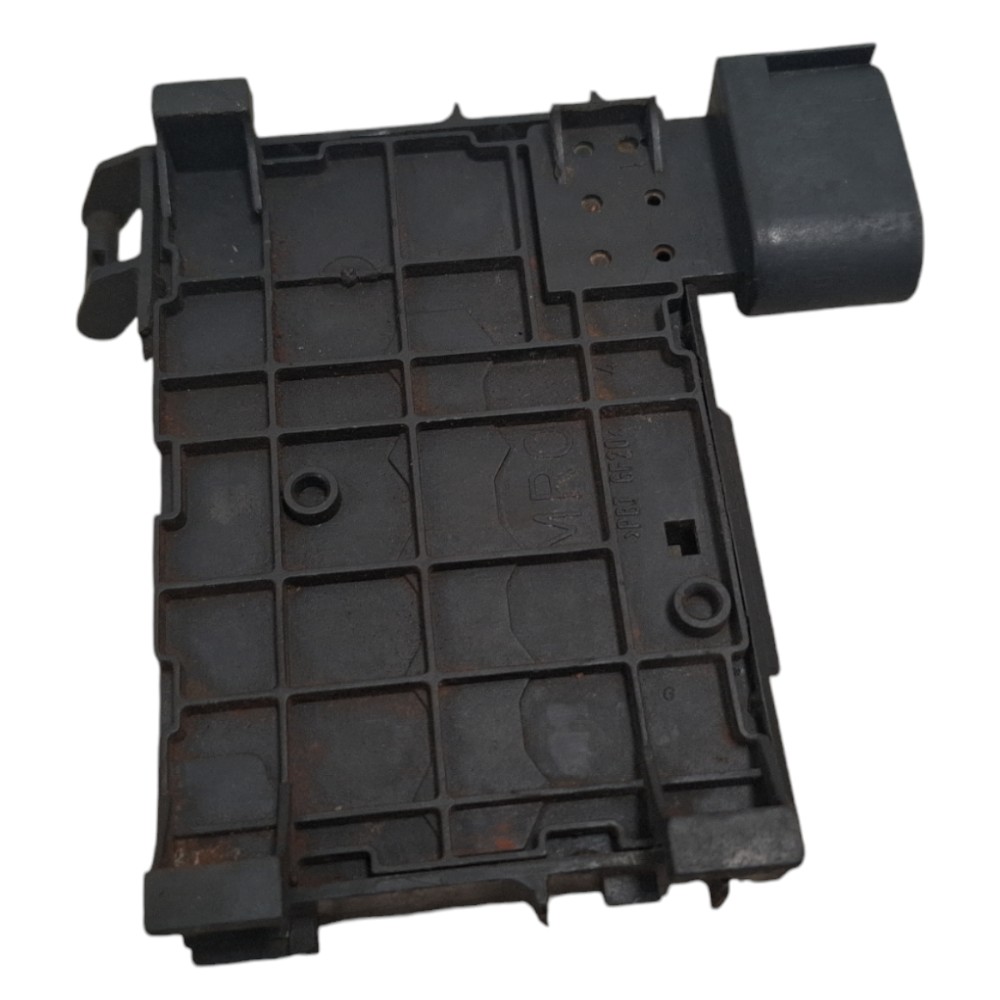 Caixa Auxiliar Fusível Bateria Audi A3 97 99 2000 2002 2006 6
