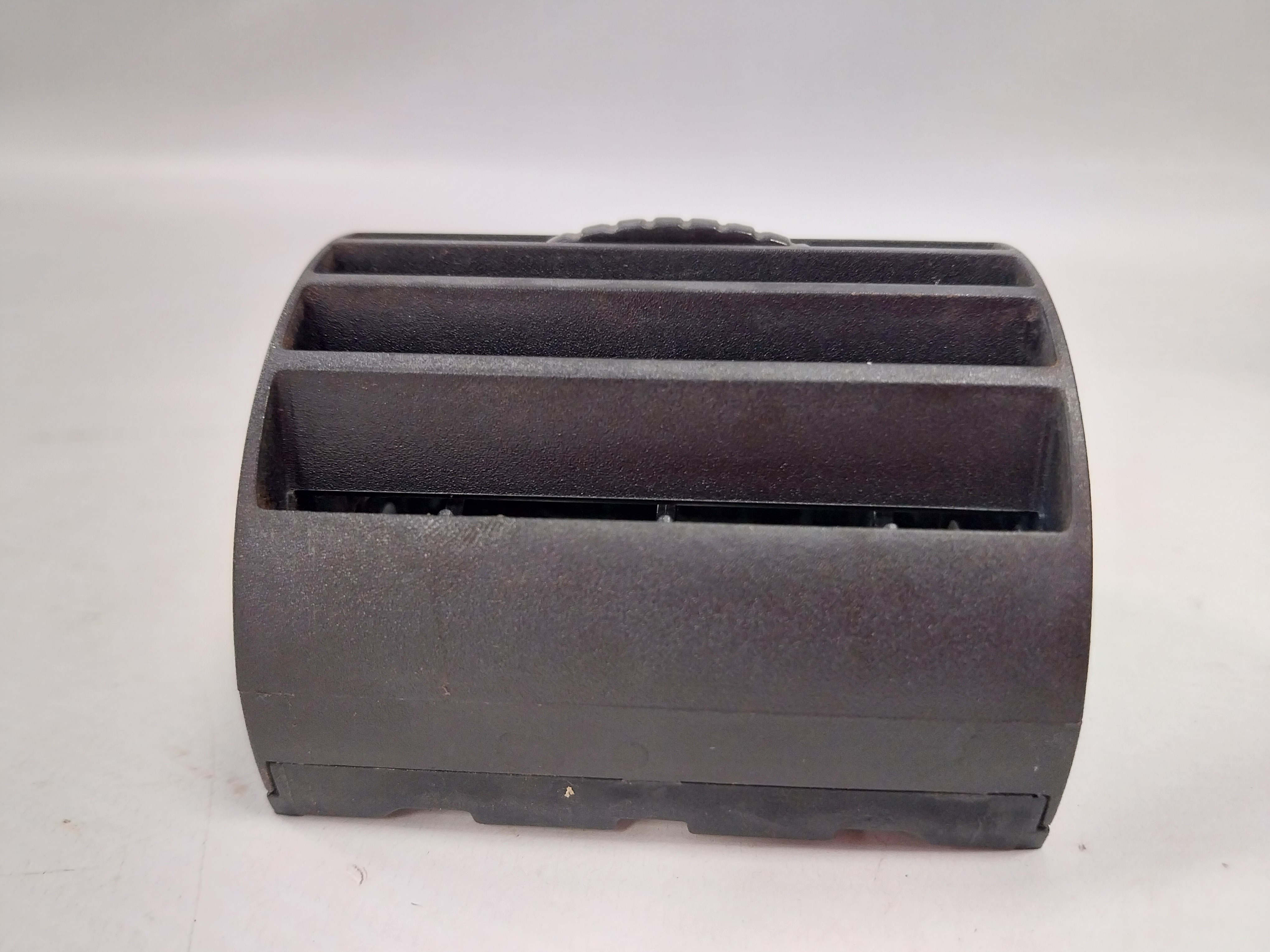 Grade Difusor Ar Esquerda Astra 99 2000 2005 2011 2