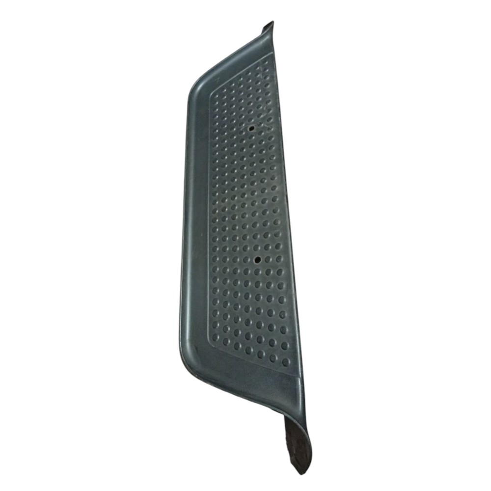 Pisante Parachoque Traseiro Amarok 2010 2011 A 2013 Detalhe 1