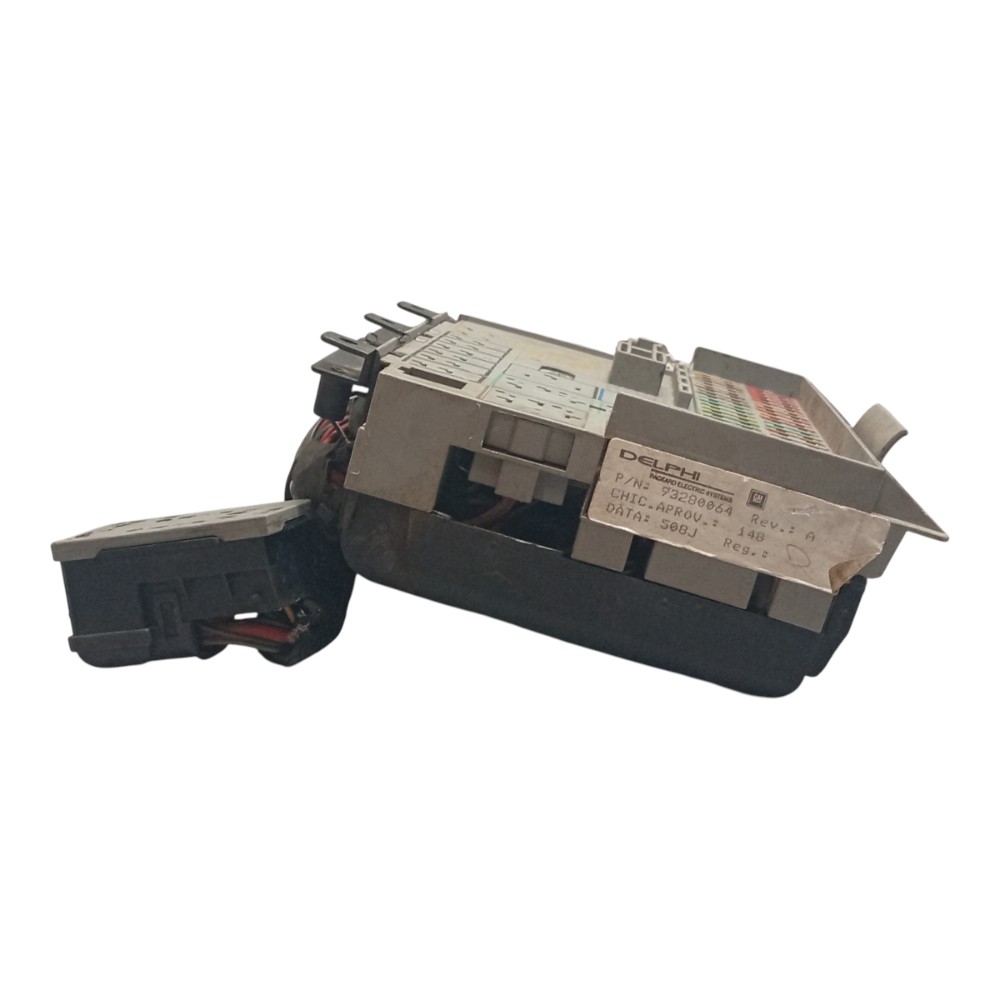 Caixa Fusíveis Reles Vectra 97 99 2000 2001 2002 2003 2005 4