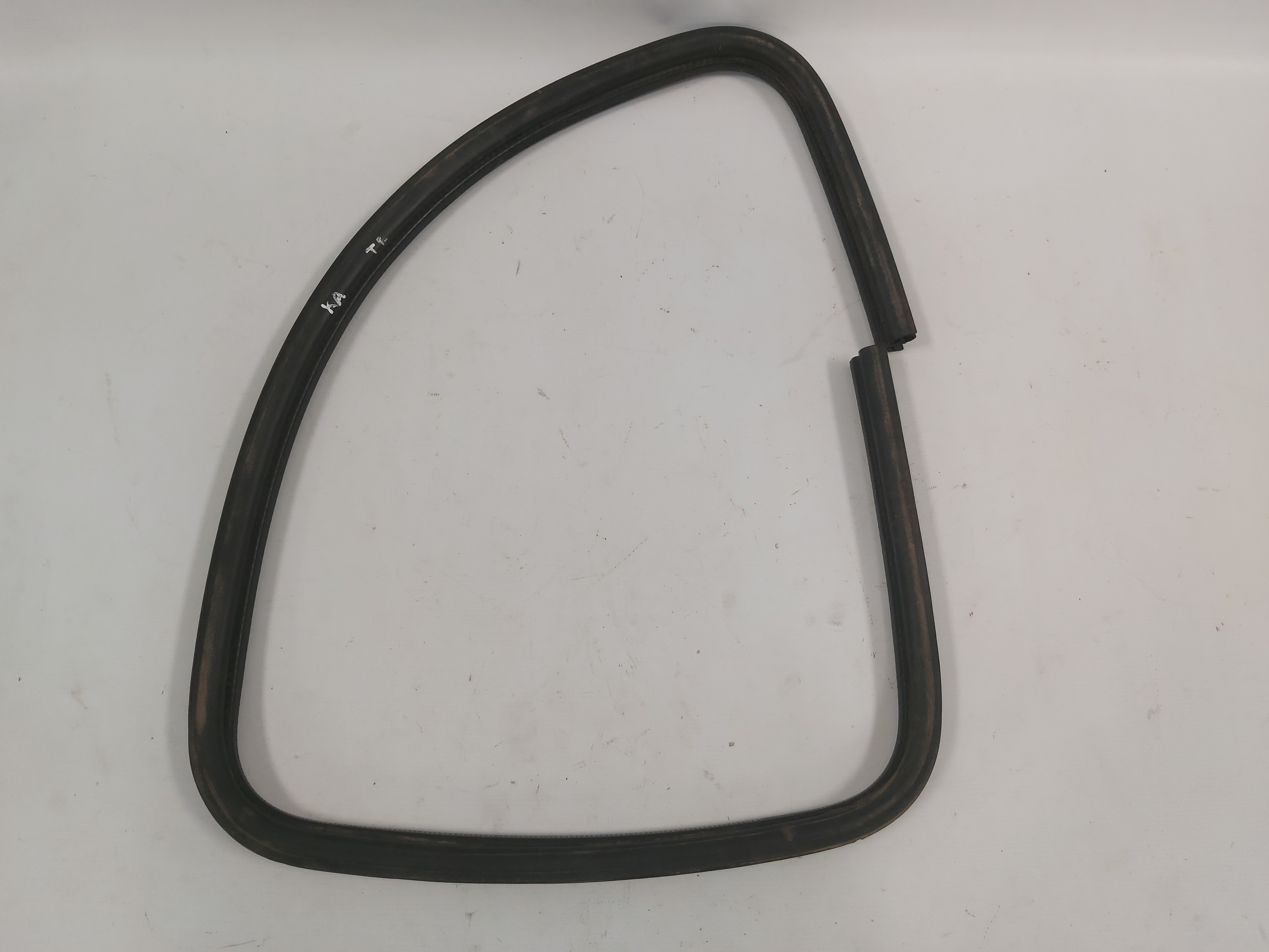 Borracha Guarnição Traseiro Esquerdo Ford Ka 97 A 2003 2